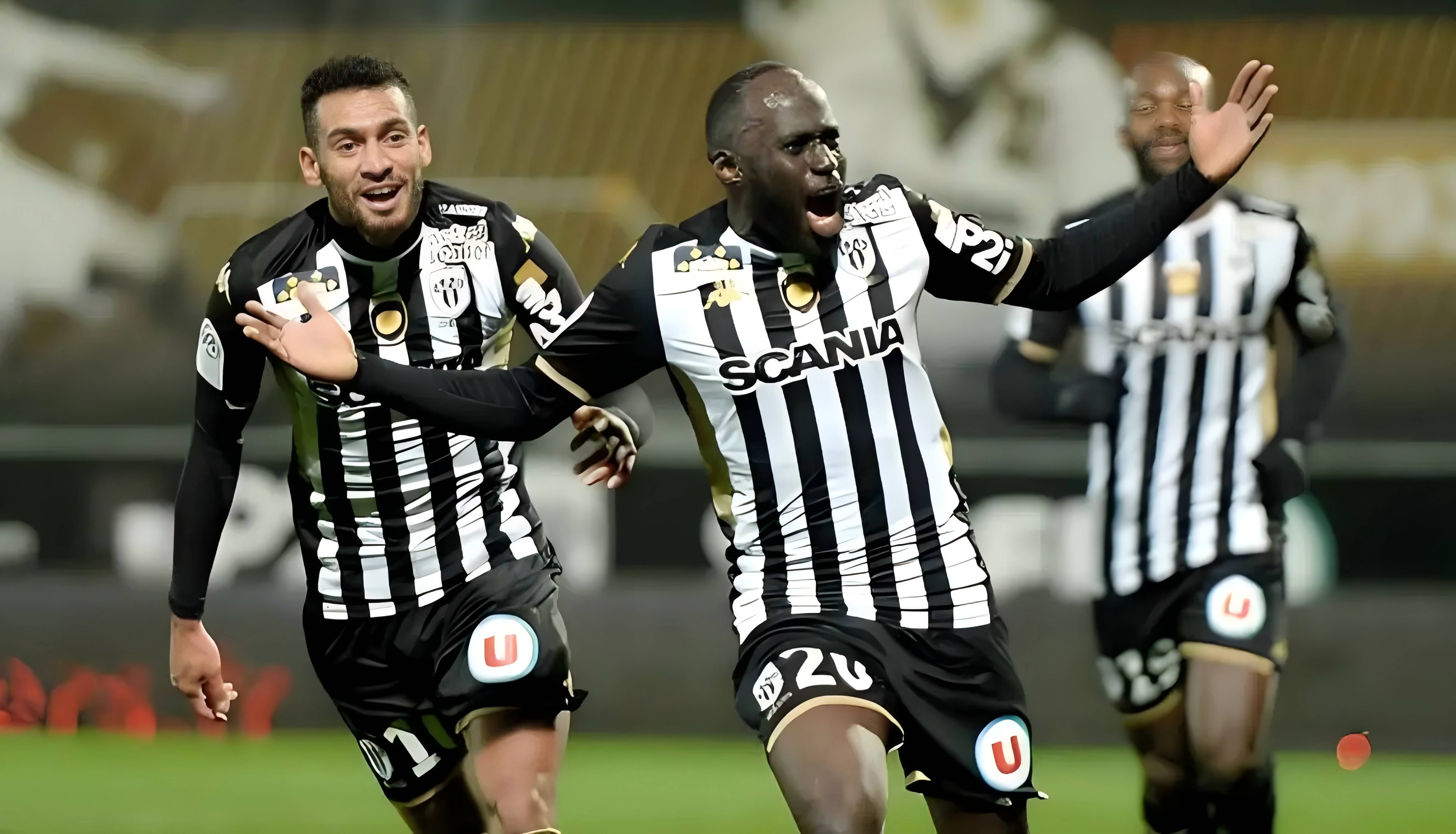 开云官网登录 -关于德甲倒计时，巴黎圣日耳曼关键时刻内部沟通，细节引发关注，质疑声仍在，年轻球员得到机会的信息